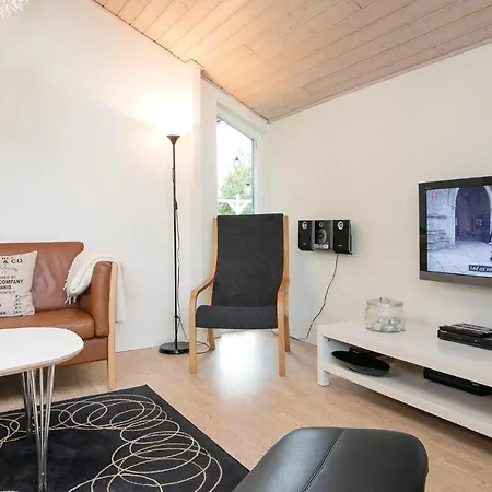 Three-bedroom Holiday In Hébergement de vacances